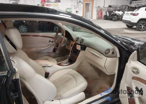 2006 Mercedes-Benz Clk 350 z USA, uszkodzony, nr VIN WDBTJ56J36F170915